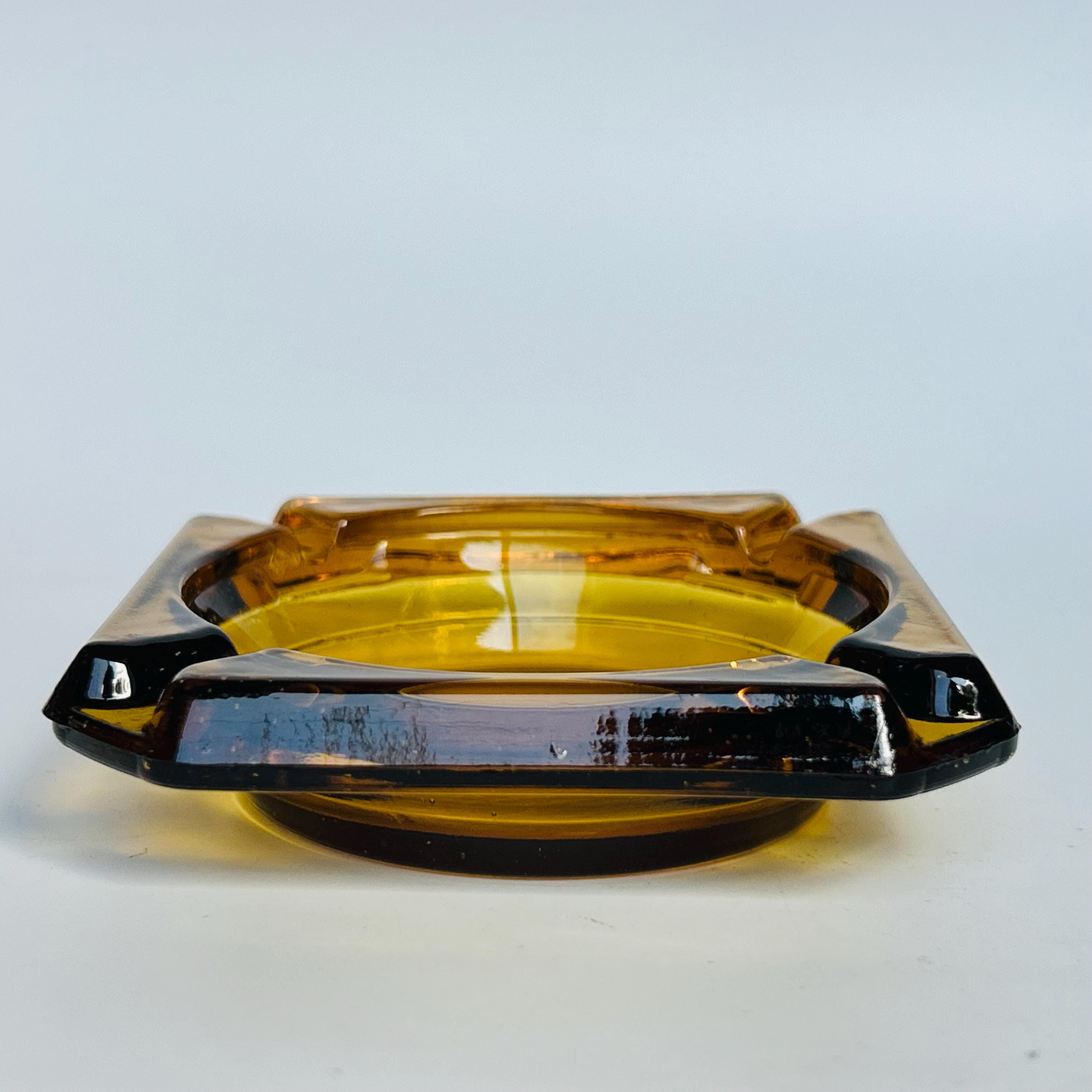 アンバーガラススクエアミッドセンチュリーモダンヴィンテージ灰皿3.25