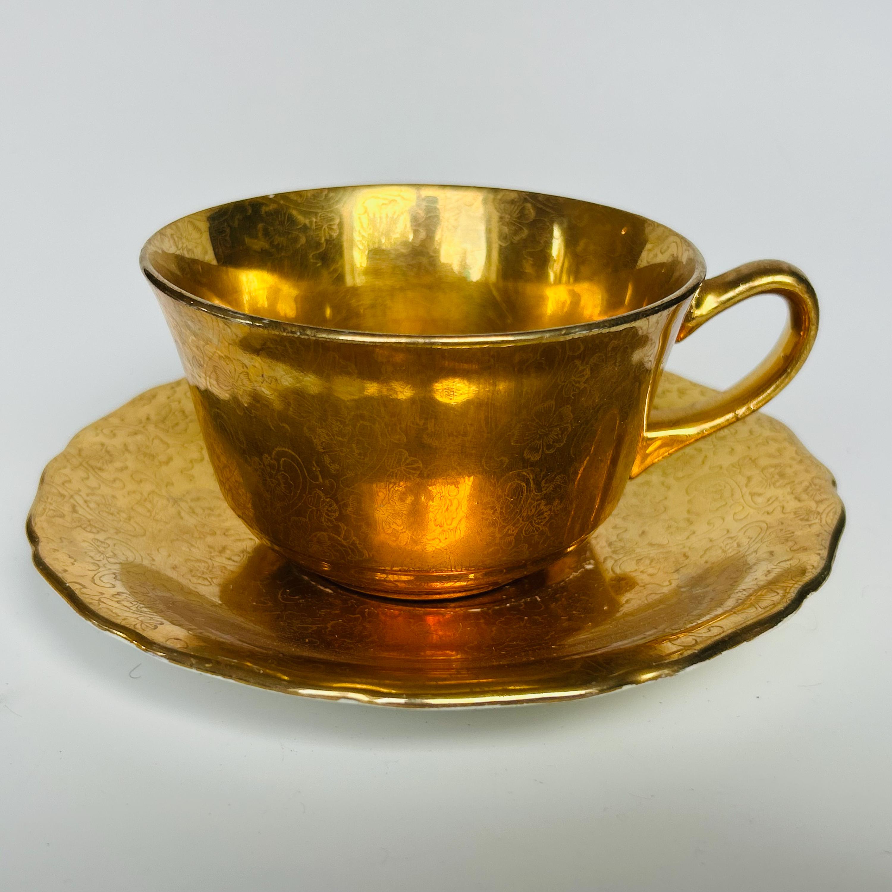 英国製　22K.t Gold 金彩　プレート&ソーサー等　他書籍3冊 英国製 22K.t Gold 金彩 プレート&ソーサー等 他書籍3冊 英国製