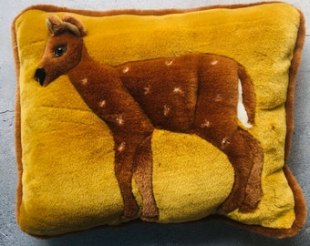 Gold Velvet 3D Deer Vintage Throw Pillow 15"