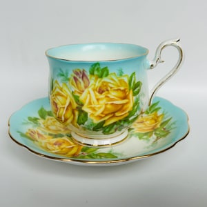 Royal Albert Bone China England Yellow Rose Teacup and Saucer