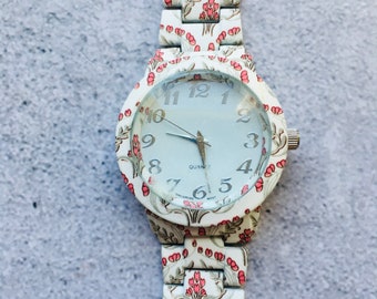 White Pink Floral Vintage Analog Watch Untested