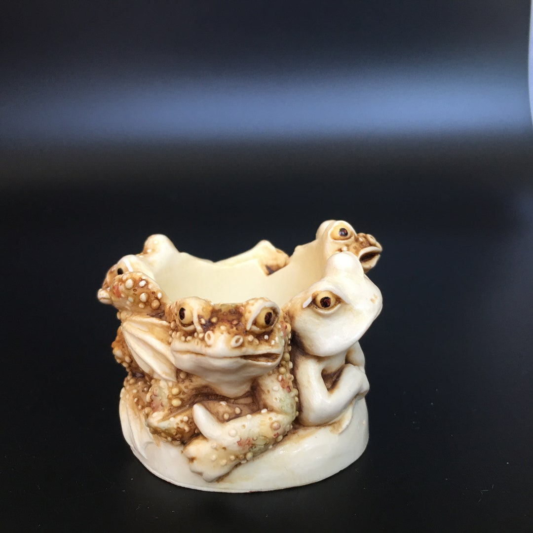 Harmony Kingdom Puddle Huddle Toad Frog Tealight Figurine 1995
