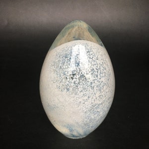 White Fleck Egg Shaped Hand Blown Art Glass Paperweight 4.5"