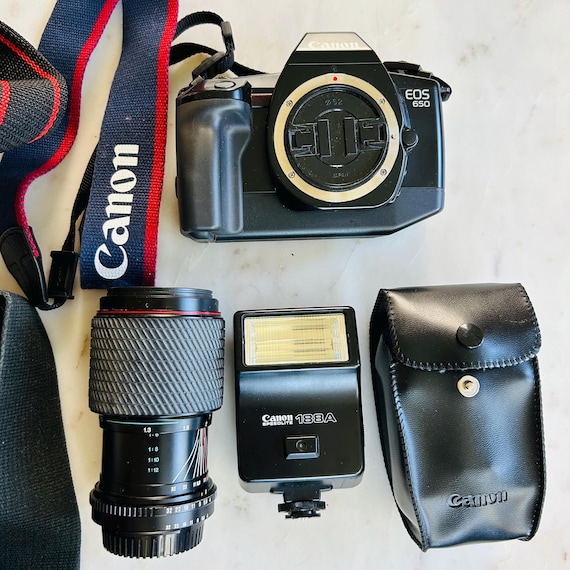 Canon EOS650 フィルムカメラ + スピードライト 188A フラッシュ + 