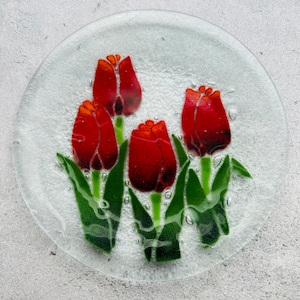 Red Tulip Fused Art Glass Plate 7.5&quot;