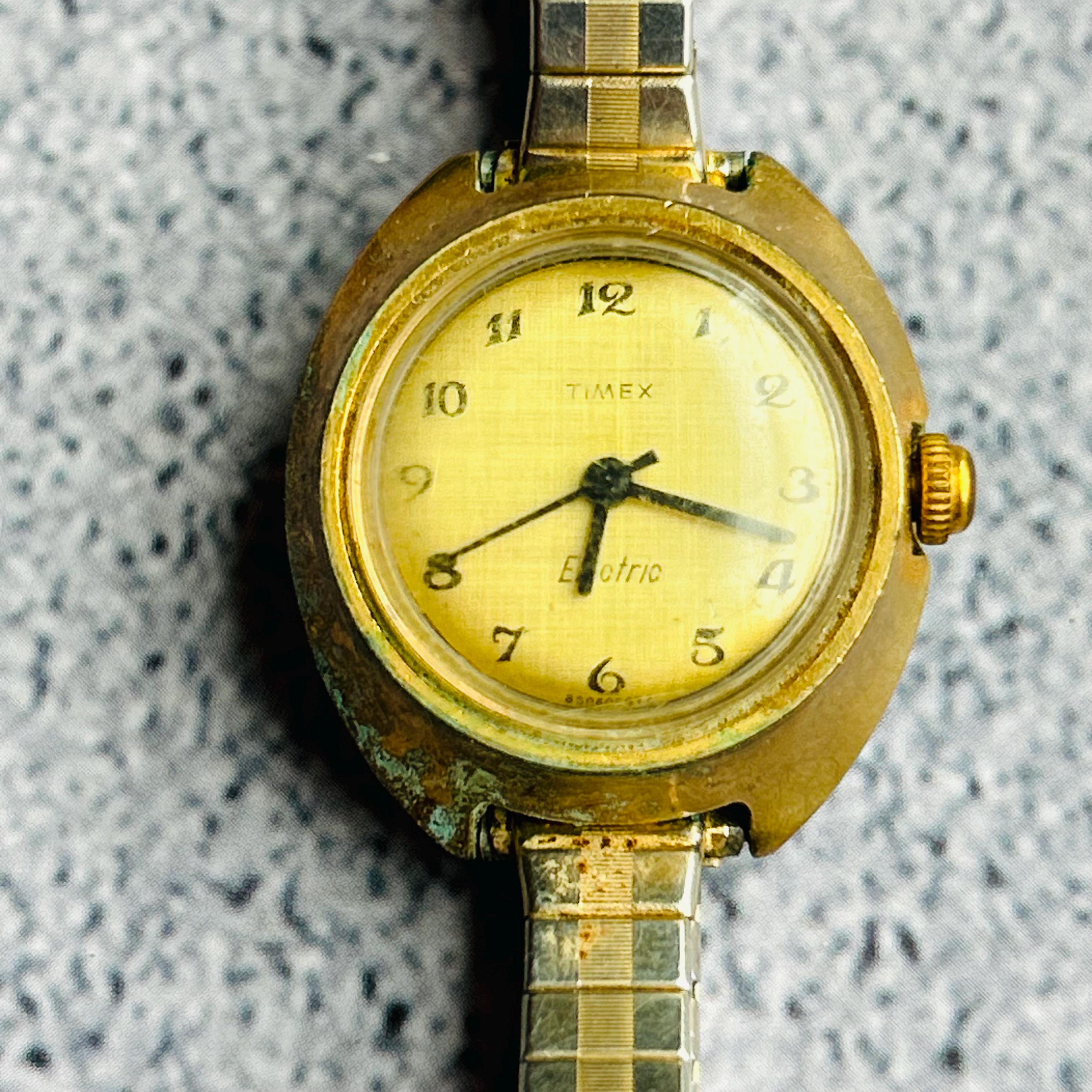 Vintage Timex ladies round gold tone mechanical winding watch Timex Gold Tone Vintage Womens Wrist Watch for Parts Only - Etsy main image 3