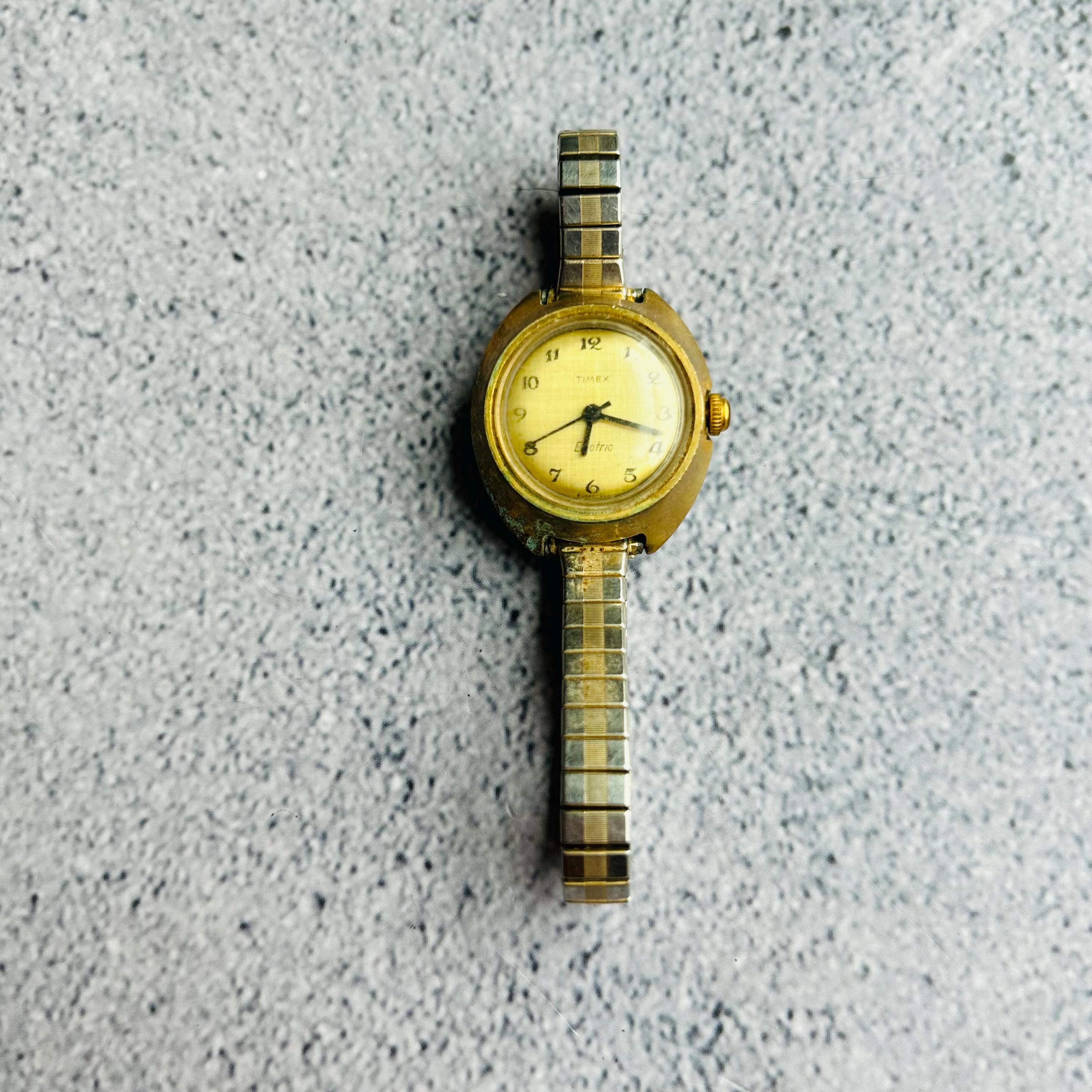 Vintage Timex ladies round gold tone mechanical winding watch Timex Gold Tone Vintage Womens Wrist Watch for Parts Only - Etsy main image 4
