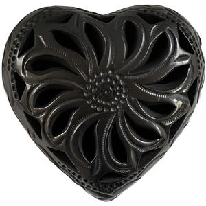 Barro Negro en forme de coeur