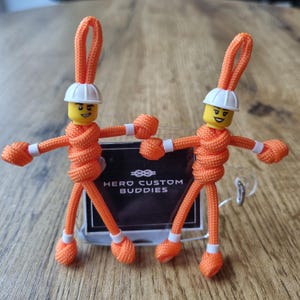 Construction Worker Engineer Builder Keyworker Paracord Keyring Keychain Orange