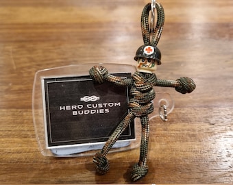 Medic Army Soldier Paracord Keyring Keychain Gifts for Armed Forces
