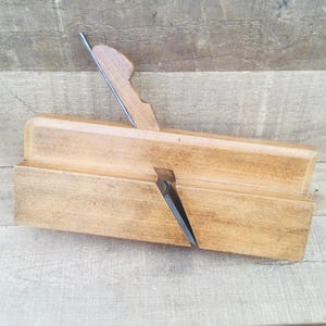 Antique Martin & Shaw Beechwood No. 16 Hollow Moulding Plane