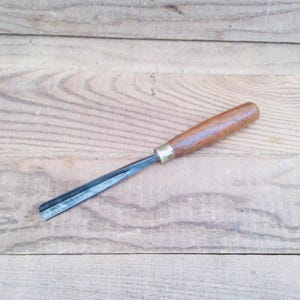 Vintage No 4 Straight Woodcarving V Parting Chisel