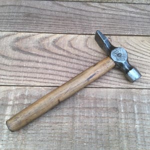 Vintage Small Cross Pein Carpentry Hammer 8 Inch Length