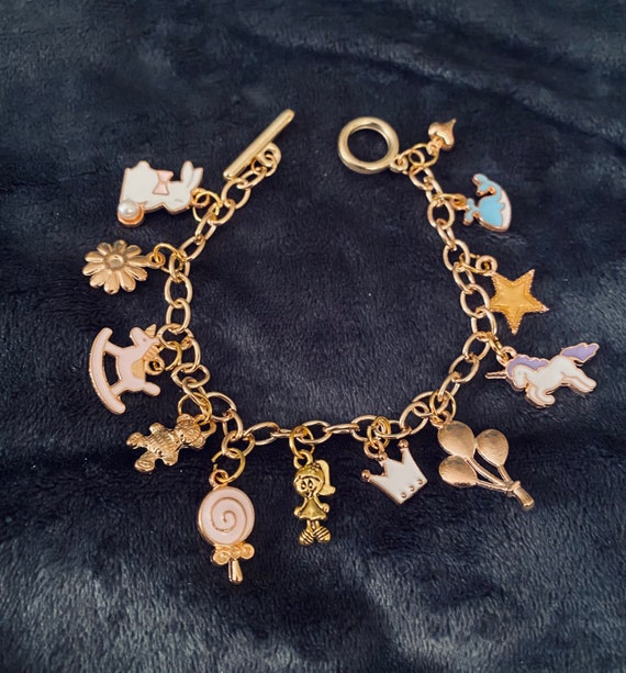 Young girls charm best sale bracelet