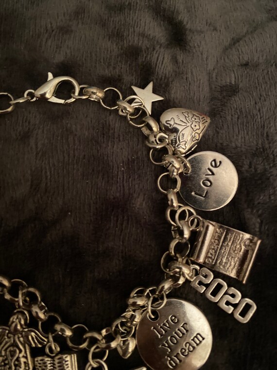 Graduation charm bracelet 2020 outlet