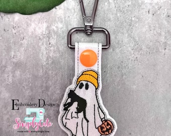 Desenhos de bordado de Halloween, Desenhos de bordado para chaveiro de Halloween, Desenho de bordado com aba de pressão ITH, Desenhos de bordado de Halloween para bordado à máquina