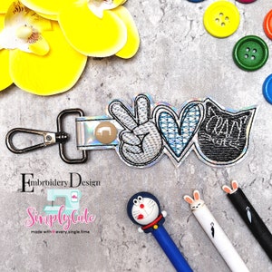 In The Hoop Snap Tab Embroidery Design, Snap Tab Keychain For Machine Embroidery, Key Fob Design, ITH keychain