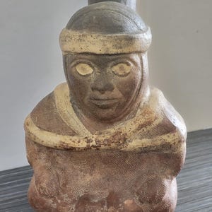 Pre Colombian Moche Peru seated figure