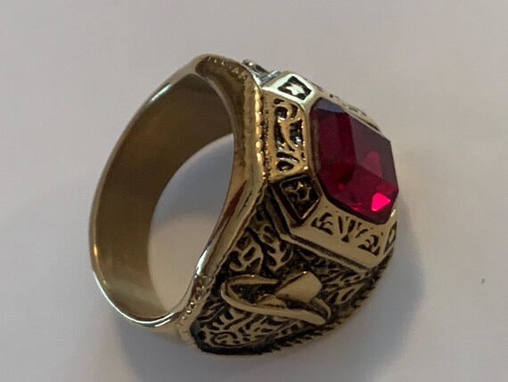 Ring + 9-ct lab ruby - Stunning Heavy Solid Stain… - image 2