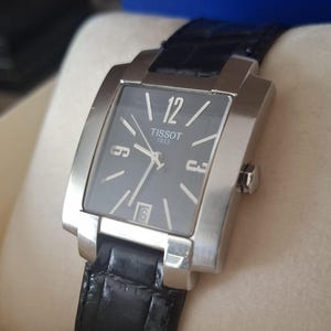 Swiss made Tissot men's unisex wristwatch, Tissot quartz men's unisex watch, Tissot Switzerland, Tissot men's wristwatch, Tissot