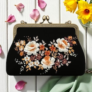 Hand Embroidered Floral Evening Clutch – Black Linen Purse with Antique Frame – Gift for Mother of Bride or Groom – Formal Event Bag