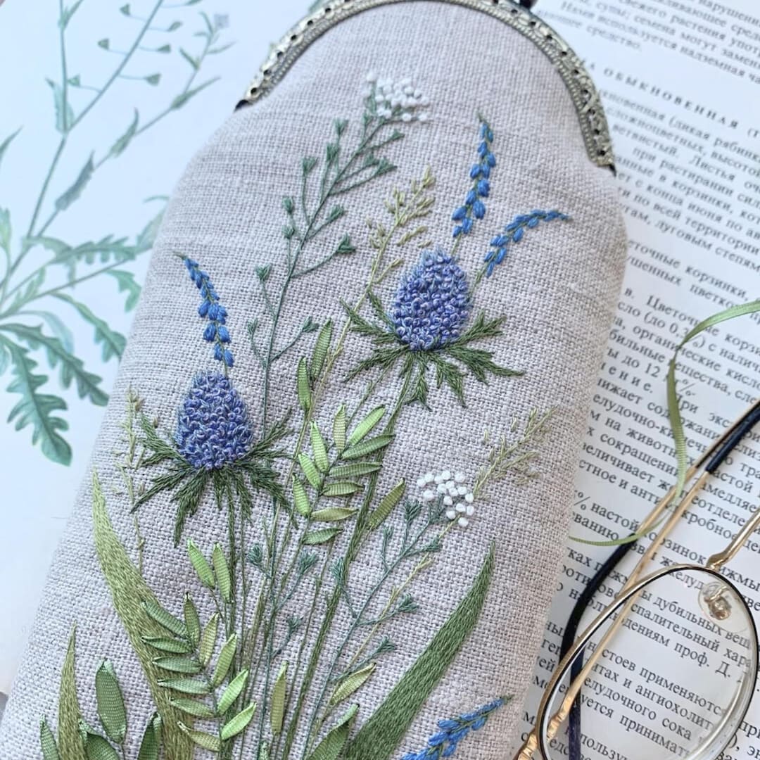 Hand Embroidered Linen Eyeglass Case – Pink & Purple Wildflower Kiss ...