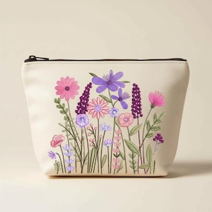 Personalized Hand Embroidered Cosmetic Bag, Flower Pouch, Linen Bag, Handmade Makeup Bag, Bridesmaid Gift, Linen Coin Purse, Embroidery Bag