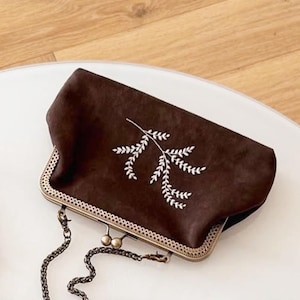 Bolso de mano marrón bordado, bolso de hoja de helecho personalizado, bolso de ante vintage, regalo de dama de honor personalizado, bolso hecho a mano para mujer