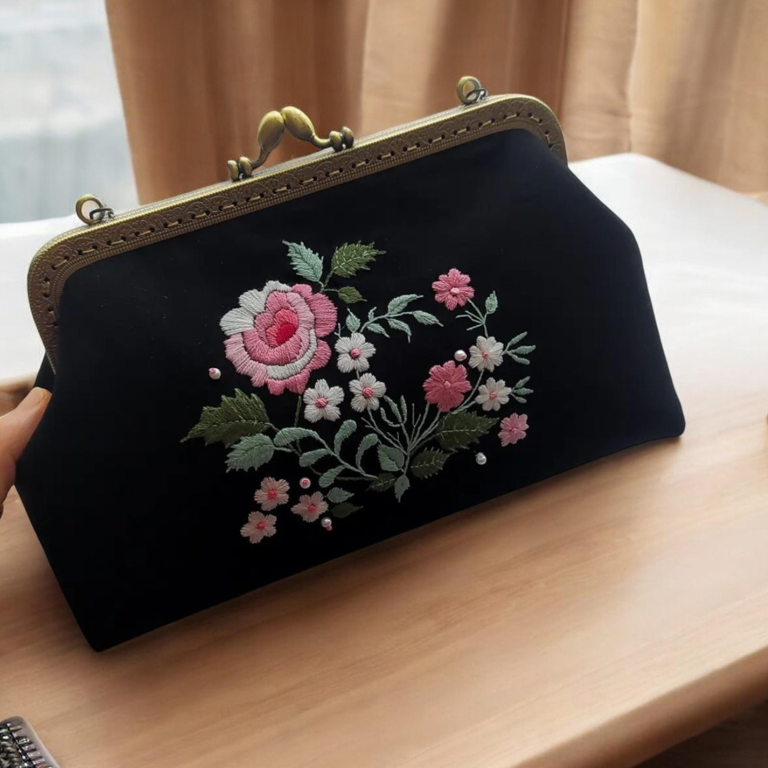 Handmade Photo Lining Purse, Mother of the bride gift, mother of the groom gift, Bridal Clutch Purse, Personalized gift for Mom-M838