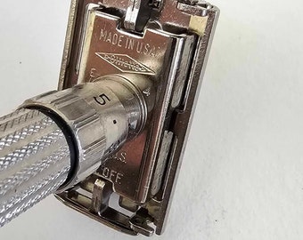 Vintage Gillette Fatboy E 4 (1959) TTO Adjustable Edge Razor (Silver)