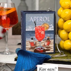 Aperol Spritz Clutch Buchclutch bestickte Buchtasche Damen Geldbörse Geschenk für Buchliebhaber personalisierte Clutch Italien Tasche