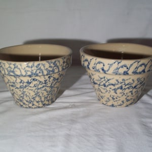 1 Vintage R.R.P. Co. ~ Robinson Ransbottom Blue Spongeware 6&quot; Bowl ~ Roseville, Ohio