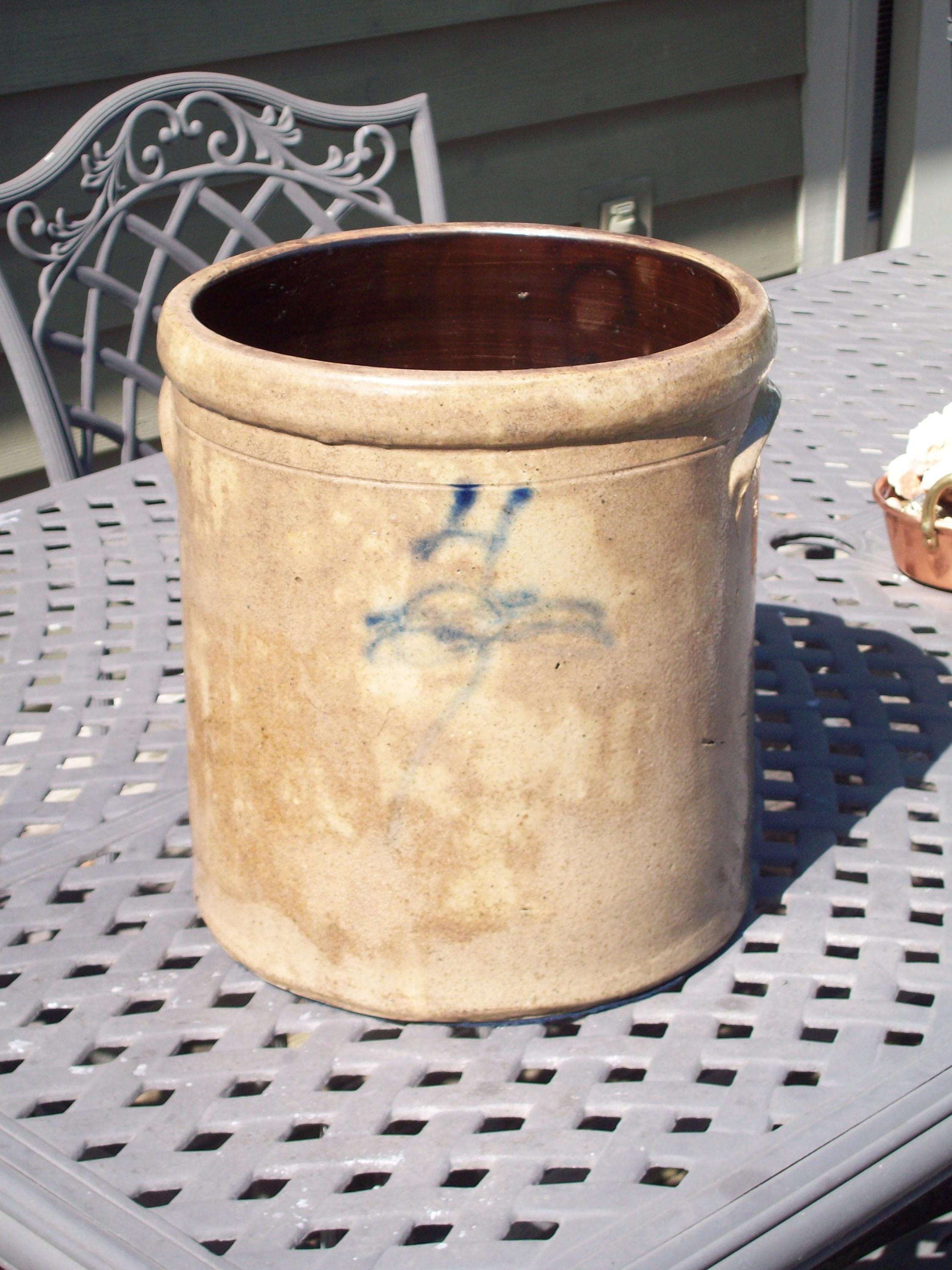 Primitive #4 Bee Sting Crock ~ Red Wing Stoneware Salt Glaze