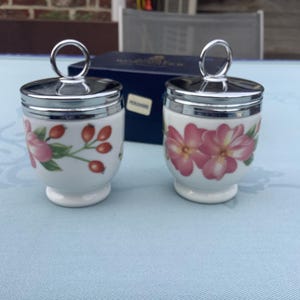 Vintage Royal Worcester set of egg coddler , porcelain, 3,5&quot;/8,9 cm, made in England, Pershore pattern with pink flowers and gooseberry