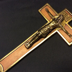  Hashcart® Messing-Kruzifix-Kreuz mit Ständer, Jesus