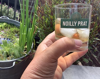 2 Vintage Noilly Prat aperitiefglazen, tuimelaar, vermoutglas, oude Franse droge tuimelaar
