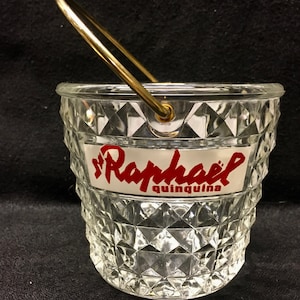 Cubo de hielo vintage francés de los años 50, publicidad de licores St. Rafael, vidrio fundido, logotipo rojo y blanco, decoración de bar y bistró moderna de mediados de siglo.