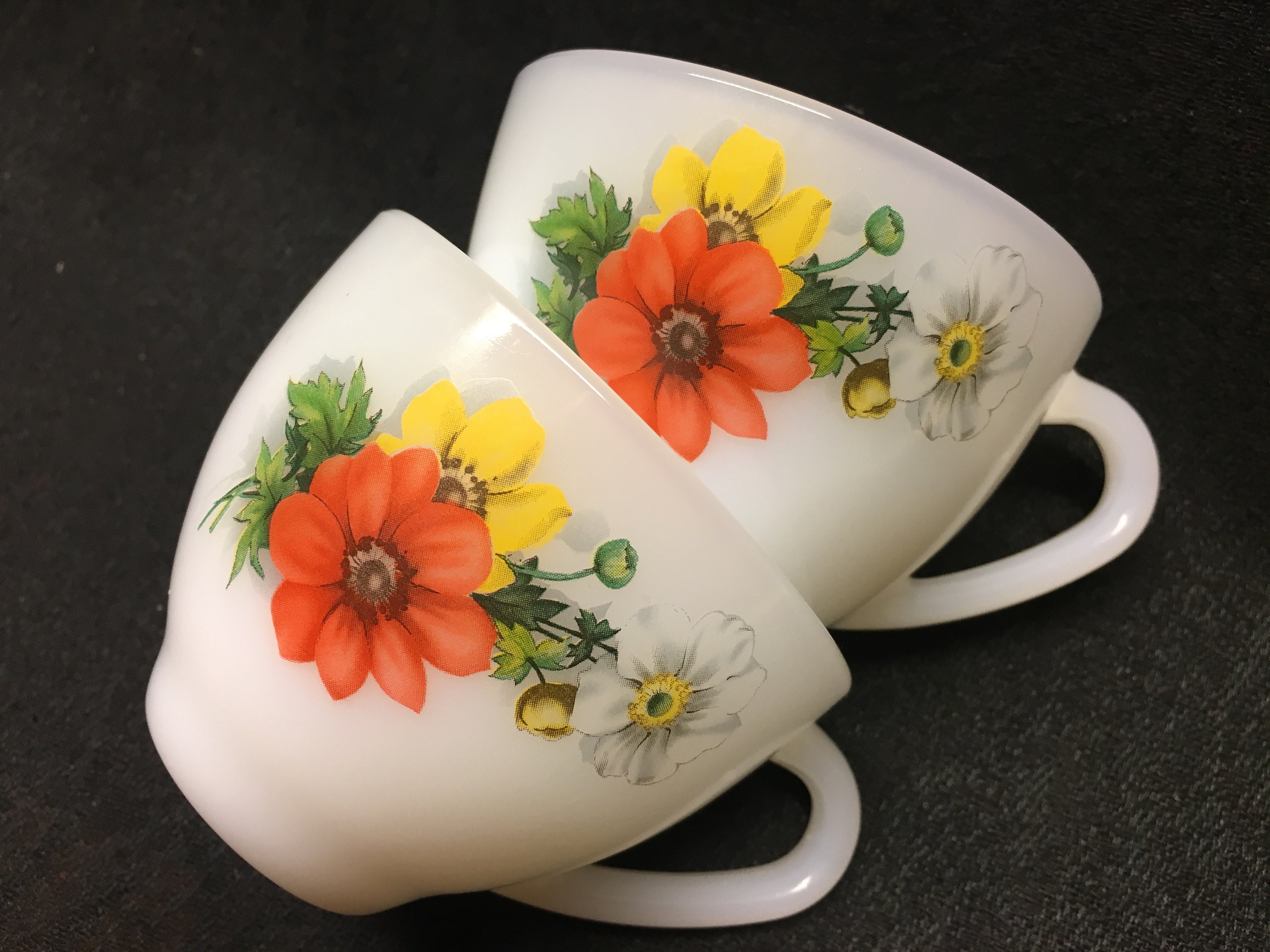 2 Tasses à Café Arcopal Vintage Motif Fleurs Des Champs - Avec Soucoupes