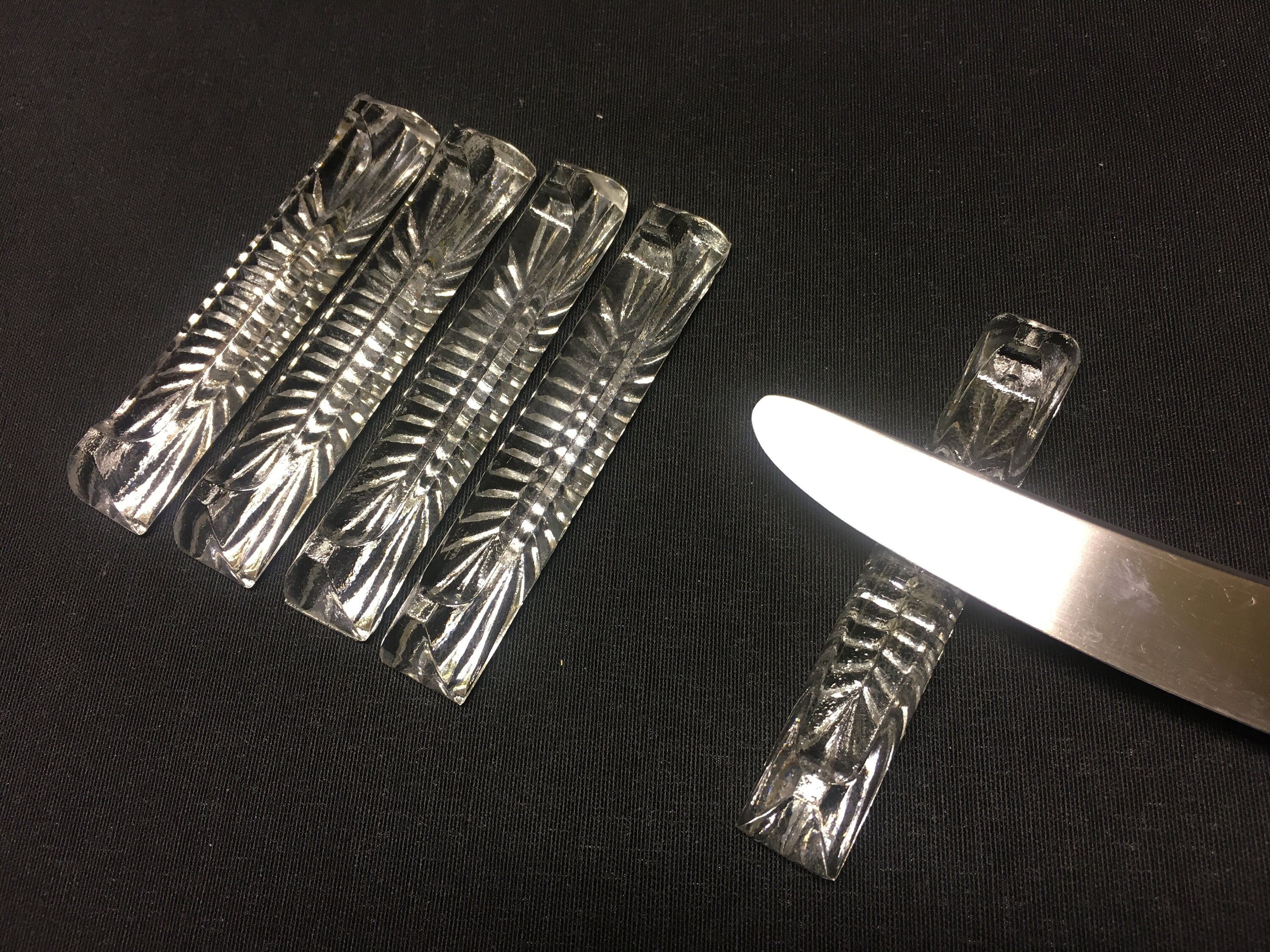 Vintage set of 5 crystal knife rests. Cut with a diamond | Etsy