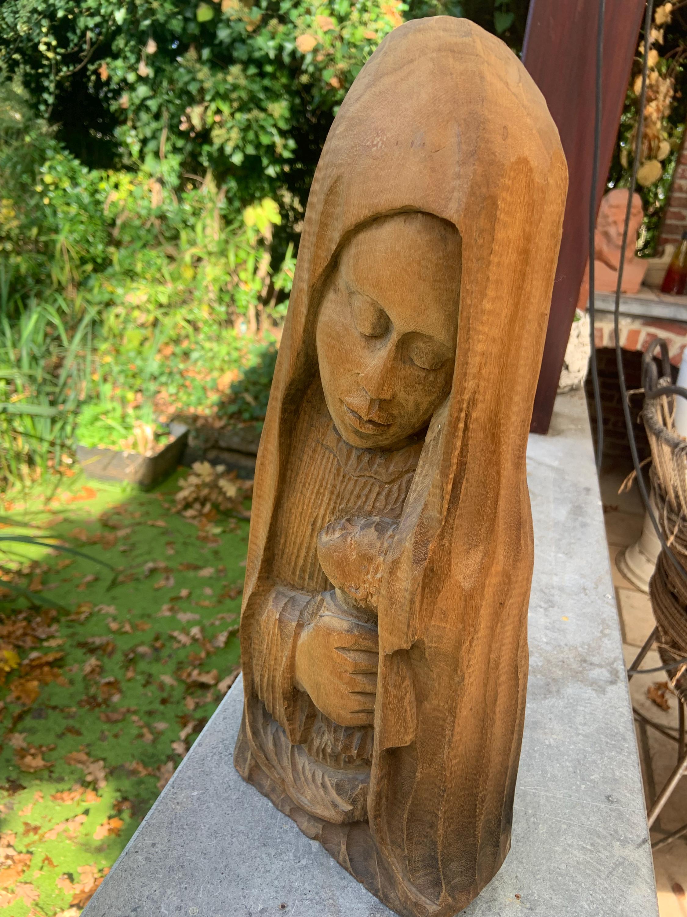 82 - Mother And Child - Sainsbury Centre