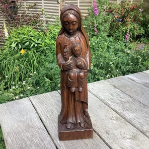 Wooden Madonna, mother Mary with child, Statue Figurine, Religious Madonna Praying Decor Sculpture