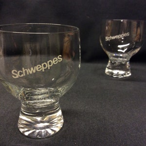 2 vintage Schweppes-glazen, Indian Tonic-glazen 80 stropdassen, met witte letters schweppes-naamlogo