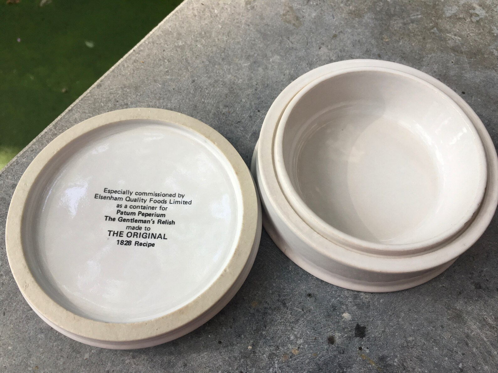 Vintage White Ceramic Pot Lid Patum Peperium the Gentlemans Etsy