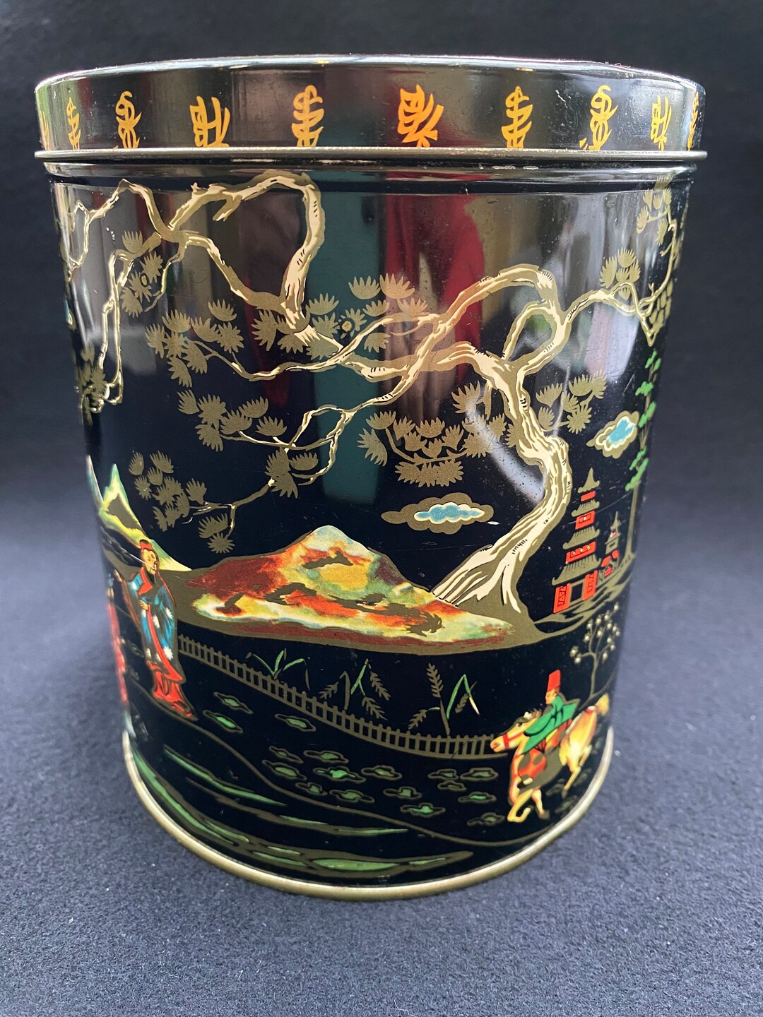 Round Vintage Baret Ware Art Grace Decorative Cookie Biscuit Etsy