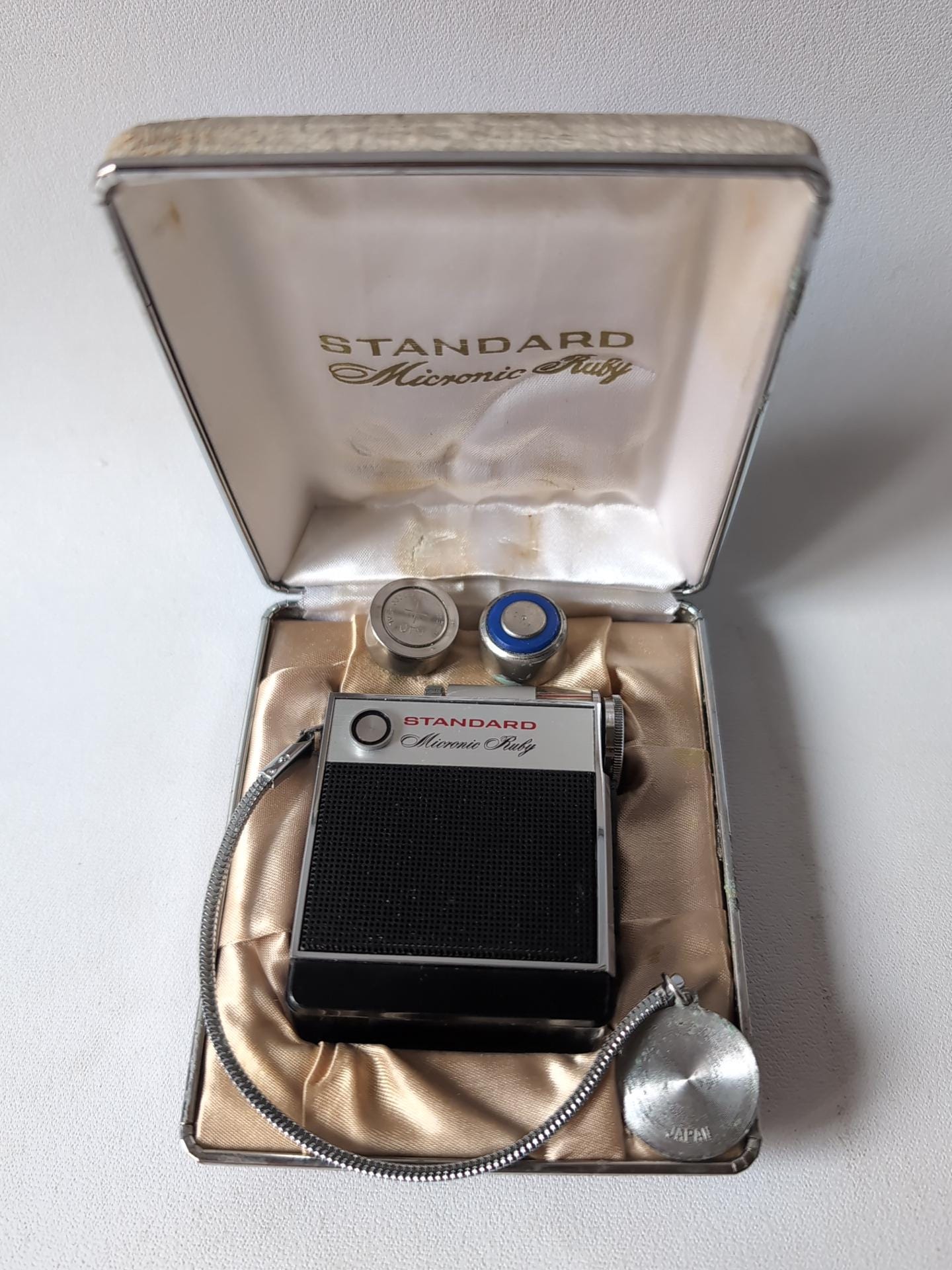 VINTAGE Standard SR-H555 Micronic Ruby 6-transistor Transistor 