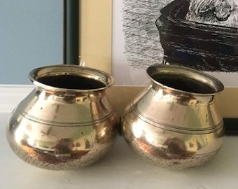 Set of Two Vintage Brass Bowls Urns Wedding Gift 21st Anniversary Gift Housewarming Gift