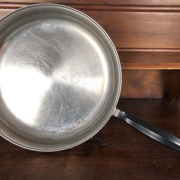 Farberware 10" Skillet