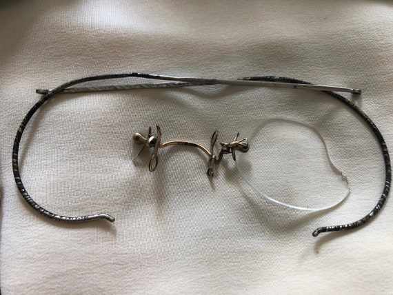 Small Collection of Antique Eyeglass Parts and Ca… - image 8