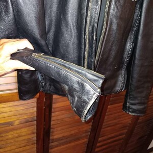 Vintage Highway Heavy Leather Short Fringe Mens Biker Jacket Size 42 - Deltona, FL image 2