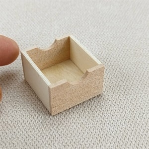 Holzspielzeug Puppenhaus Miniatur Möbel 1/12 unbemalt Aufbewahrungskiste